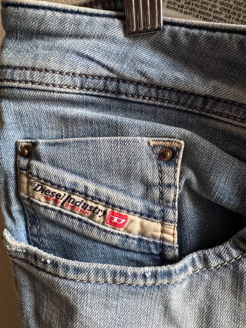 Diesel Light Blue Relaxed Men’s Jeans - Picture 2 of 5